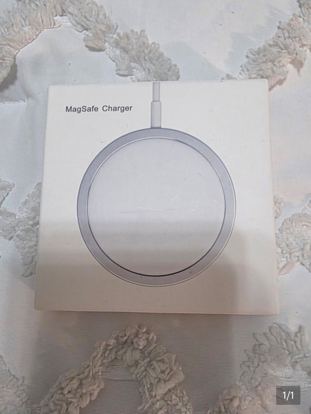 MagSafe Charger - Silver and White